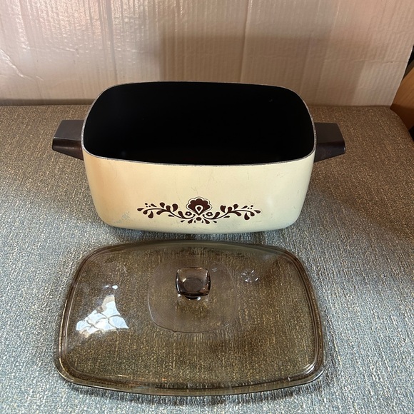 Vintage casserole - Picture 7 of 12